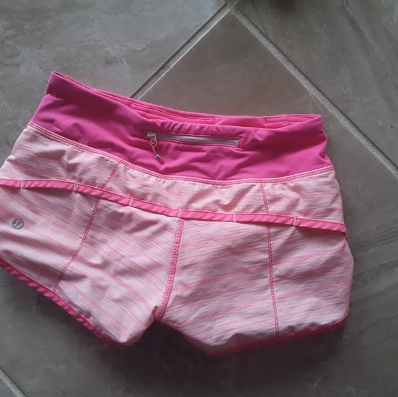 Athletic shorts - Picture 2 of 2